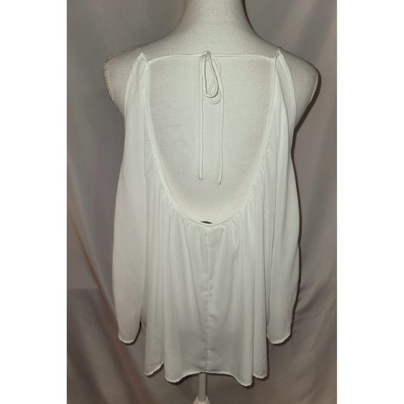 Umgee Cold Shoulder Top With Lace Sleeves - Size Large - Picture 4 of 7